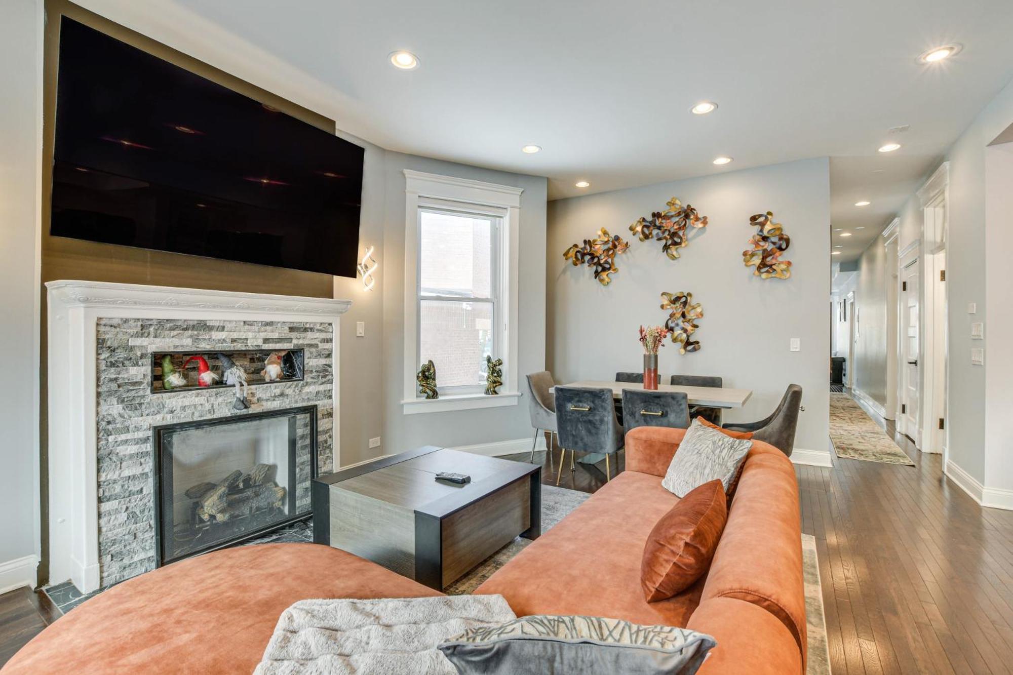 Spacious Condo With Deck About 3 Mi To Downtown Chicago! Dış mekan fotoğraf