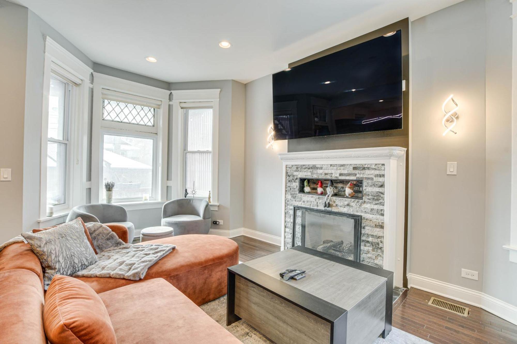 Spacious Condo With Deck About 3 Mi To Downtown Chicago! Dış mekan fotoğraf