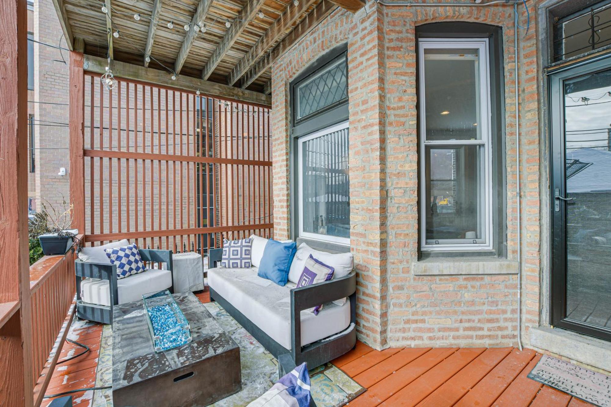 Spacious Condo With Deck About 3 Mi To Downtown Chicago! Dış mekan fotoğraf